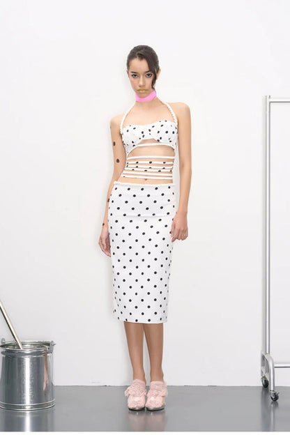 Conjunto a juego con detalle de lunares retorcidos