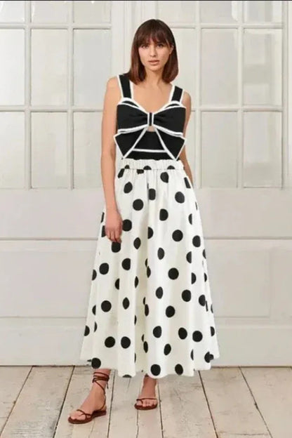 Conjunto de traje de baño de una pieza de lunares