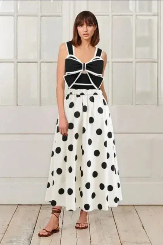 Conjunto de traje de baño de una pieza de lunares