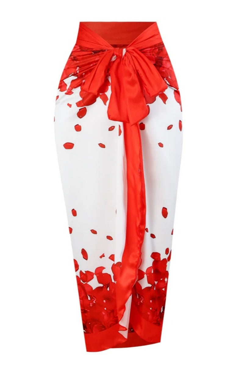 Conjunto de traje de baño con cuello halter y estampado floral rojo
