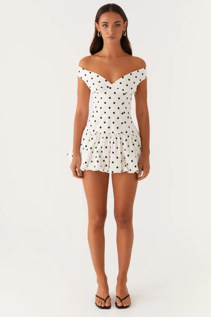 Vestido mini con hombros descubiertos de Endless Romance