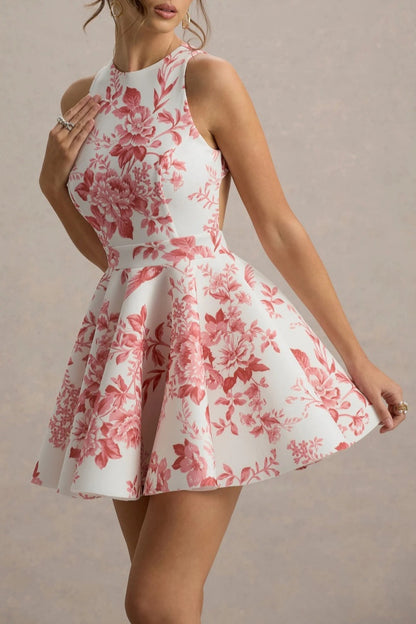 Vestido mini skater sin mangas con cuello nadador y estampado de porcelana rosa