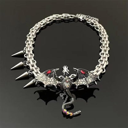 Animal pendant rivet choker necklace  | Festival Outfits Women