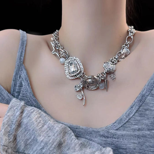 Rose pattern beaded star necklace  | Festival Outfits Women