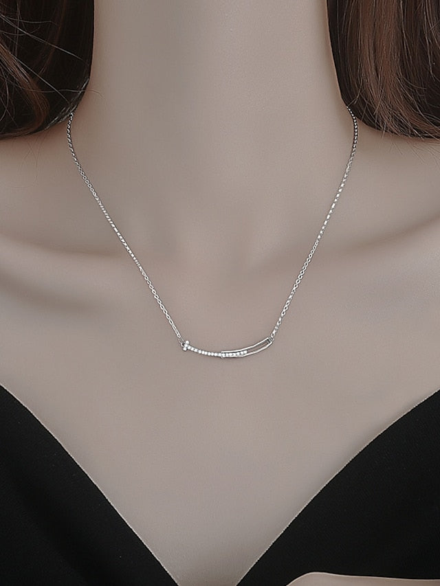 1PC Necklace Dolphin Tail Pendant Necklace for GirlsWomenCrystal Fish Tail Choker Necklace Jewelry Gift 14k Gold Plated Cute Open Heart Chain Necklace for Women Minimalist Jewelry Necklace for Women