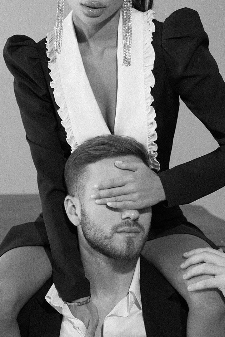 Vestido midi con cuello Peter Pan y escote en V de Kathy