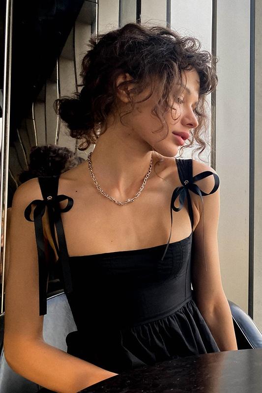 Minivestido con tirantes y lazo Kayla