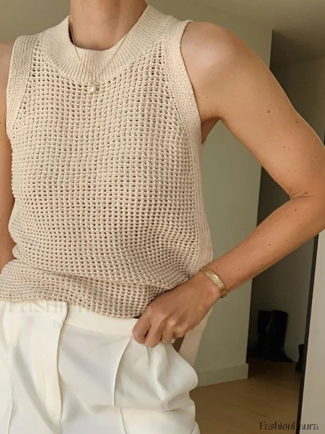 Knit Hollow Graceful Solid Vest
