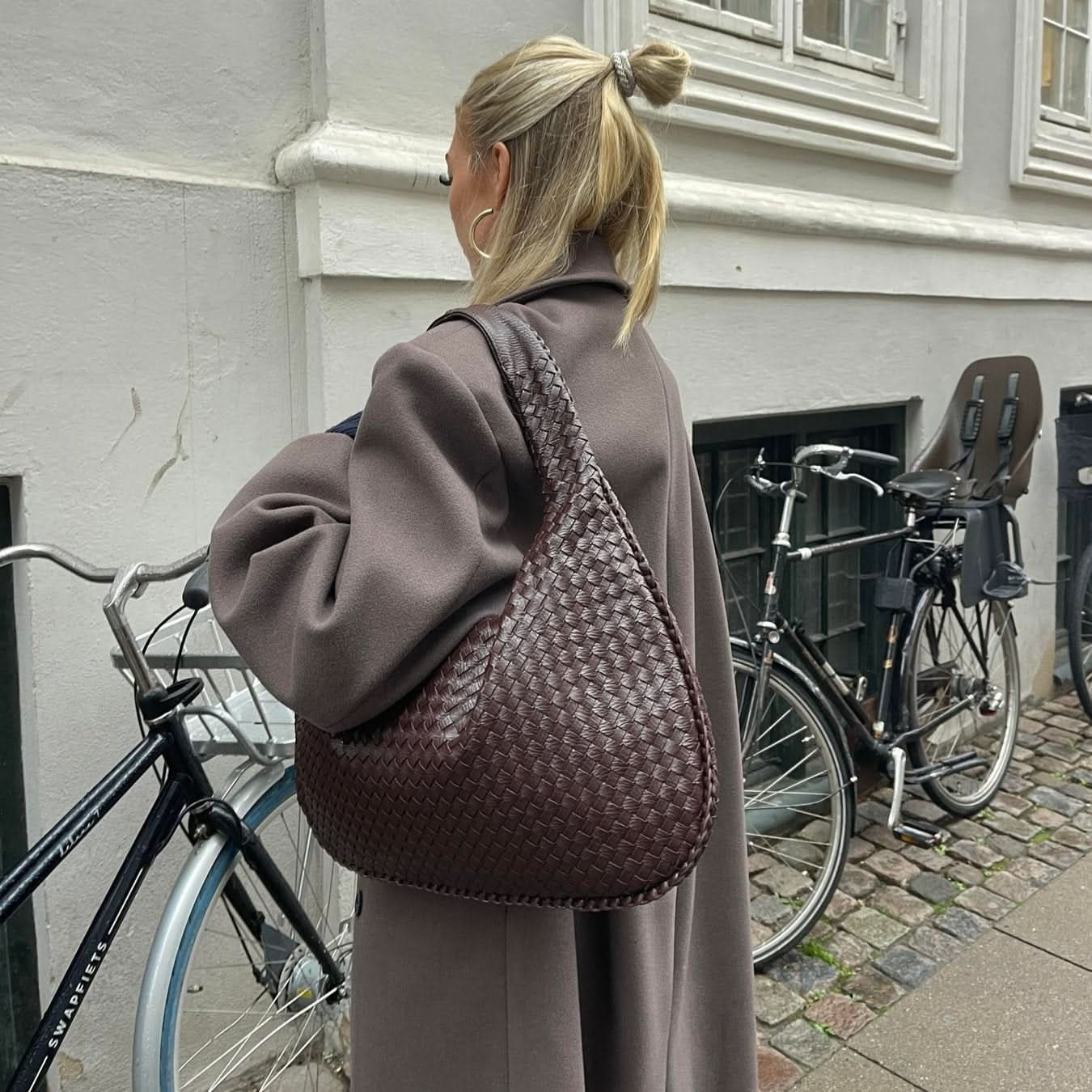 Ivie Shoulder Bag