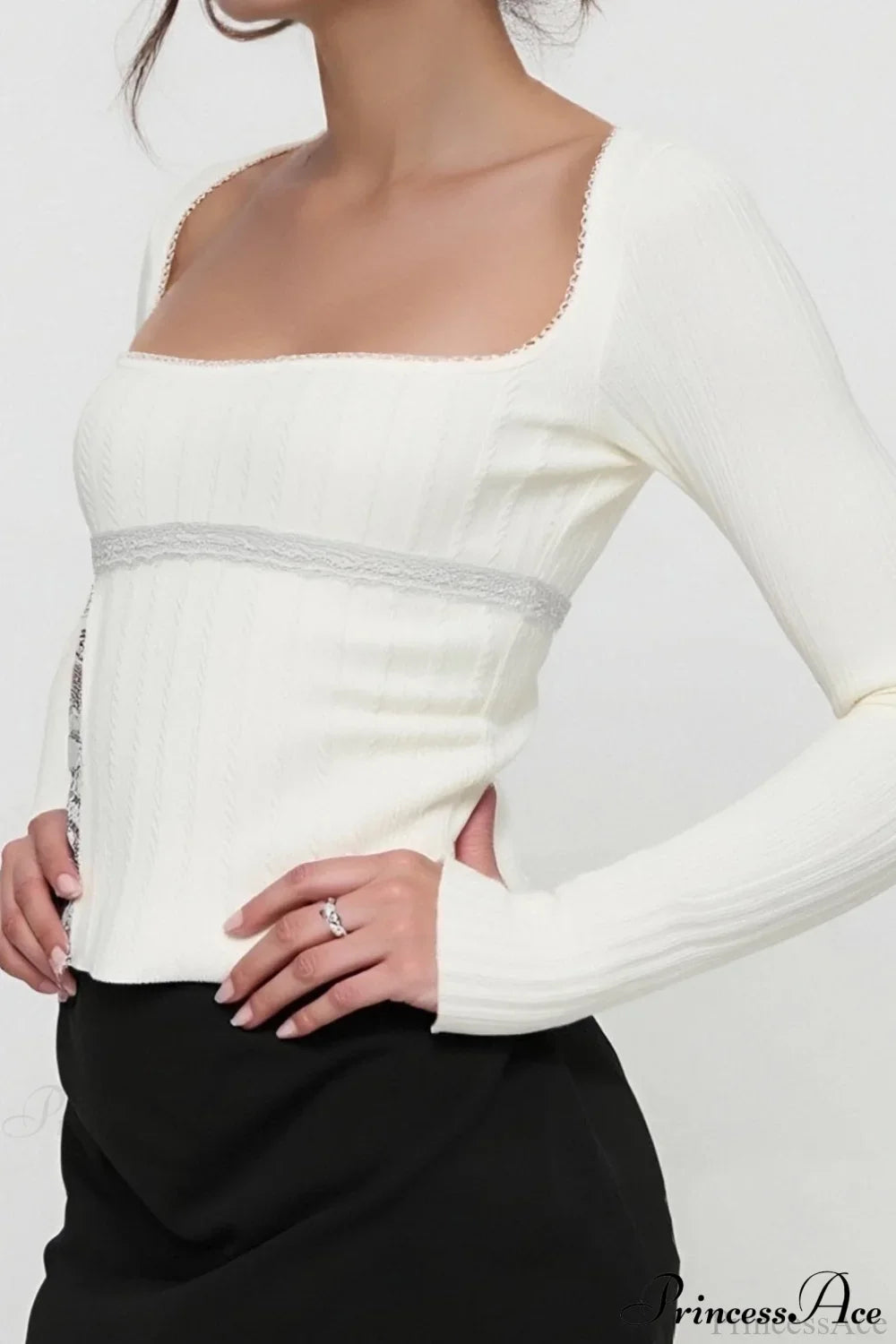 Lace Trim Fitted Cropped Long-Sleeve Knit Top