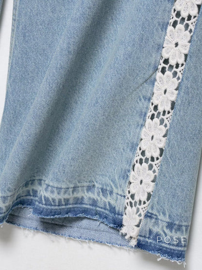 Anaisha Crochet Patch Wide-Leg Jeans