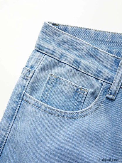 Light Wash Denim Boyfriend Jeans
