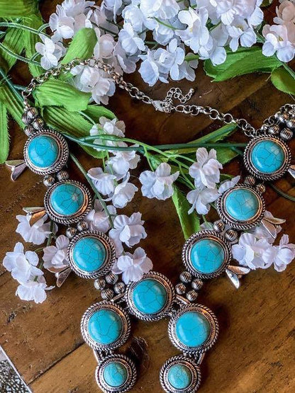 Linda Vibes Silver Turquoise Necklace for Women