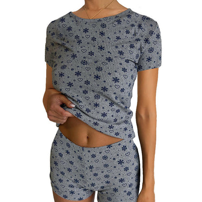 Fashion Casual Snowflake Heart Print Round Neck Short Sleeve T-Shirt Shorts Set