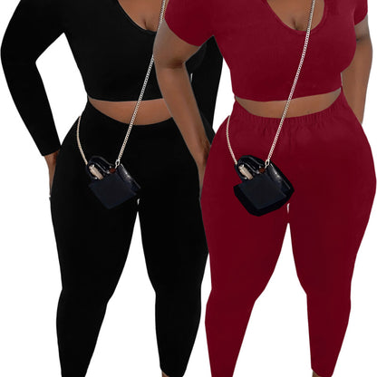 Conjunto de top corto de manga corta y pantalones ajustados de color liso con cuello en U para mujer