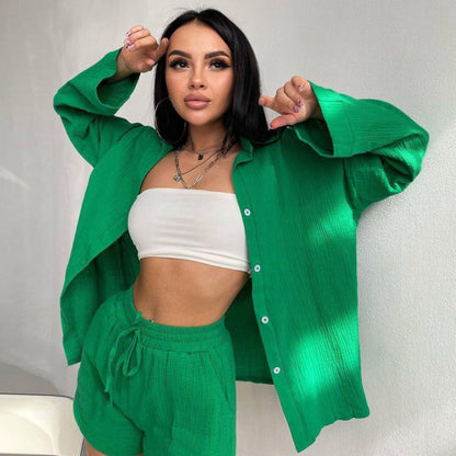 Conjunto de camisa de manga larga y pantalones cortos informales con cordones de color liso para mujer