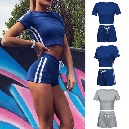 Conjunto deportivo informal de moda para verano, con rayas, manga corta, cuello redondo, pantalones cortos y top.