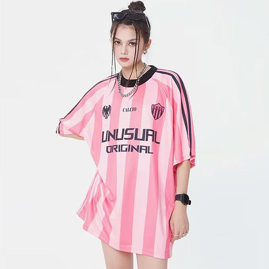 Camiseta deportiva holgada informal de manga corta con rayas rosas de estilo hip hop para mujer