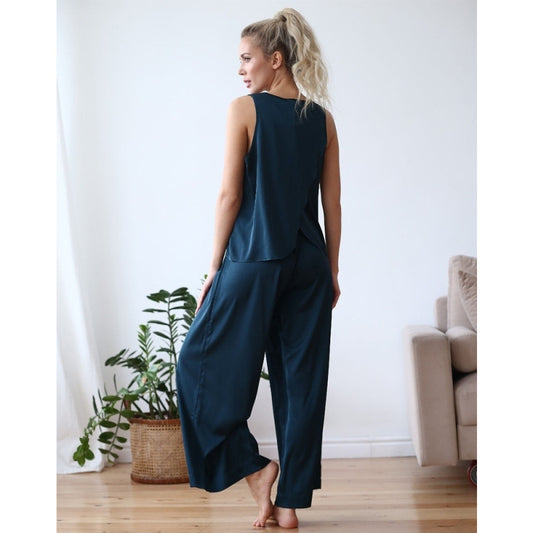 Conjunto de top y pantalón sin mangas cruzados en color liso informal a la moda para mujer