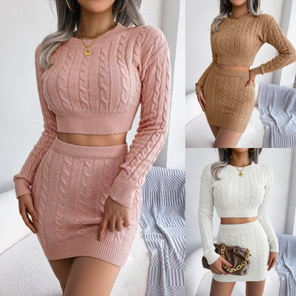 Conjunto de punto con falda a la cadera y suéter corto con giro informal para mujer