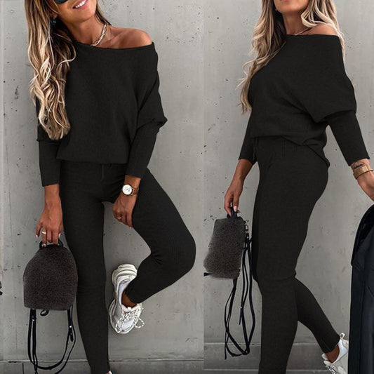 Conjunto de dos piezas formado por top y pantalón ajustado, manga larga, hombros descubiertos, color liso, informal, a la moda para mujer