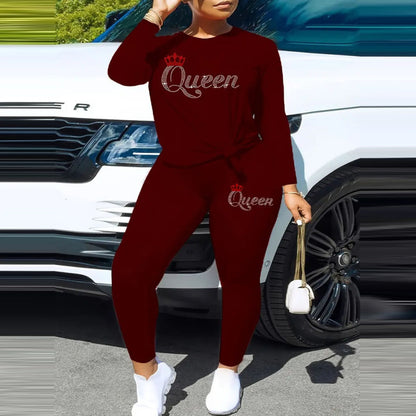 Conjunto de dos piezas de top y pantalones de manga larga con cuello redondo y estampado de corona y letras Queen para mujer, informal, a la moda, talla grande
