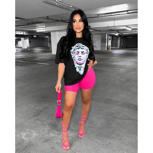 Conjunto deportivo informal de dos piezas con camiseta de manga corta y estampado gráfico para mujer