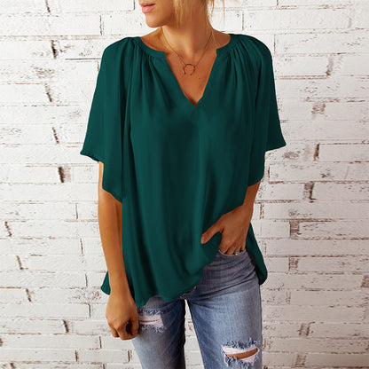 Blusa informal holgada de color liso con cuello en V y volantes de manga corta para mujer
