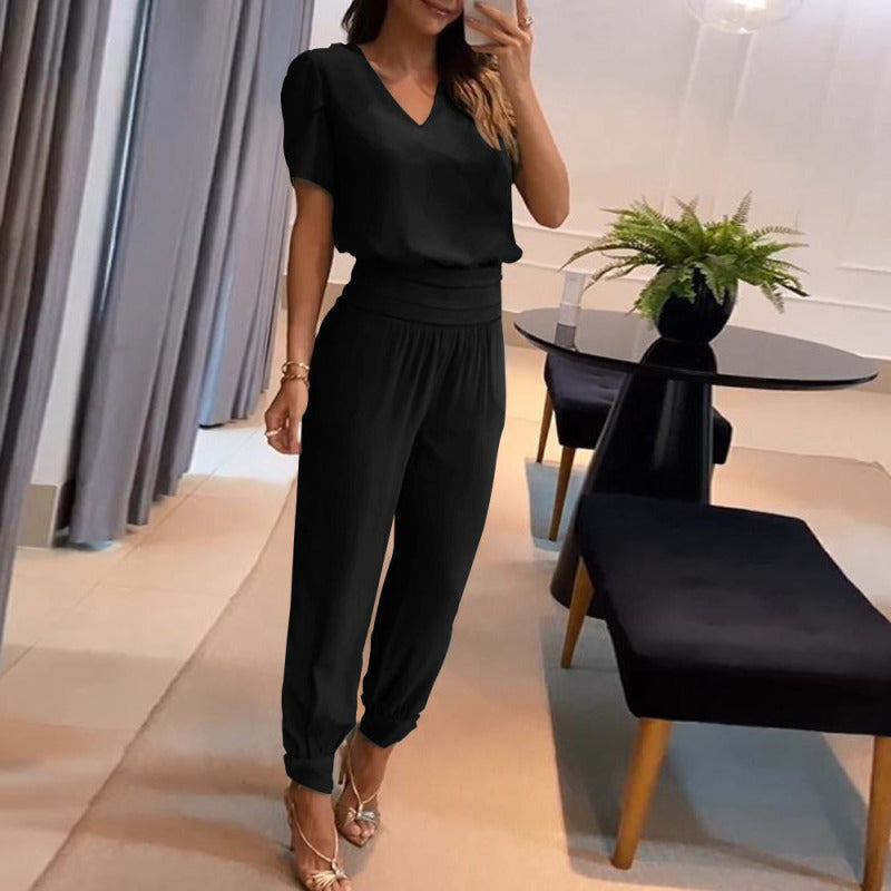Conjunto de dos piezas de blusa y pantalón de manga corta con cuello en V y estampado de bloques de color para mujer