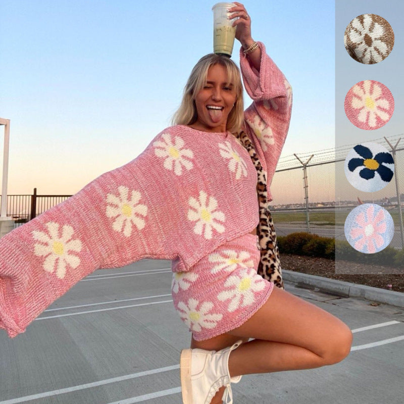 Conjunto de dos piezas formado por top y pantalón corto, manga larga y tejido con estampado floral, informal, a la moda para mujer