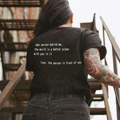 Camiseta informal de manga corta con cuello redondo y estampado de letras en la espalda para mujer