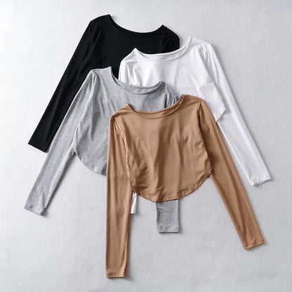 Camiseta corta informal con dobladillo arqueado y abertura para mujer