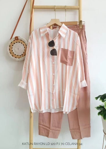 Conjunto de dos piezas de top y pantalón de manga larga informal a rayas para mujer