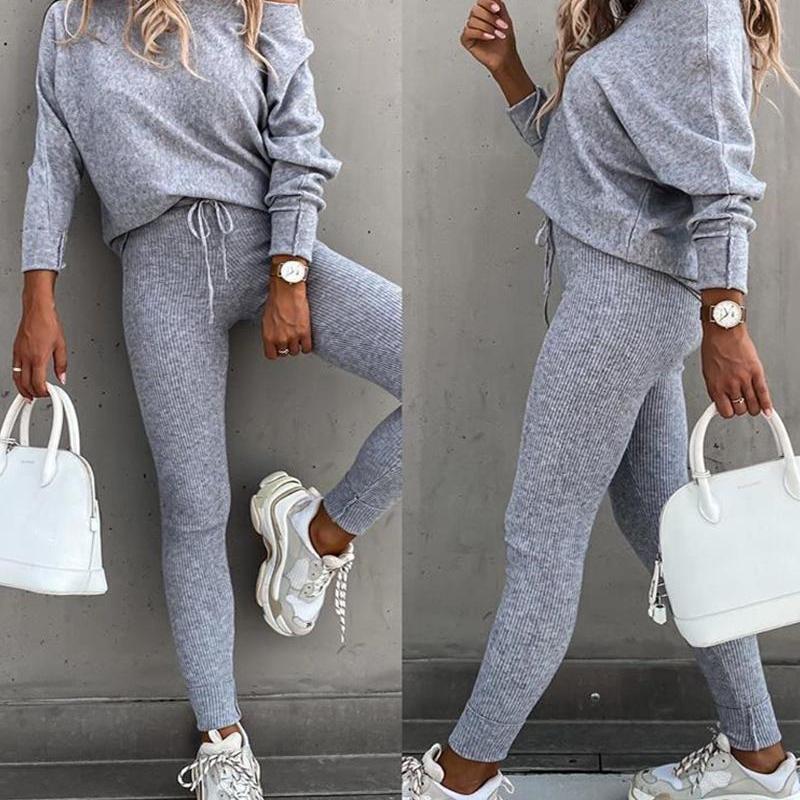 Conjunto de dos piezas formado por top y pantalón ajustado, manga larga, hombros descubiertos, color liso, informal, a la moda para mujer