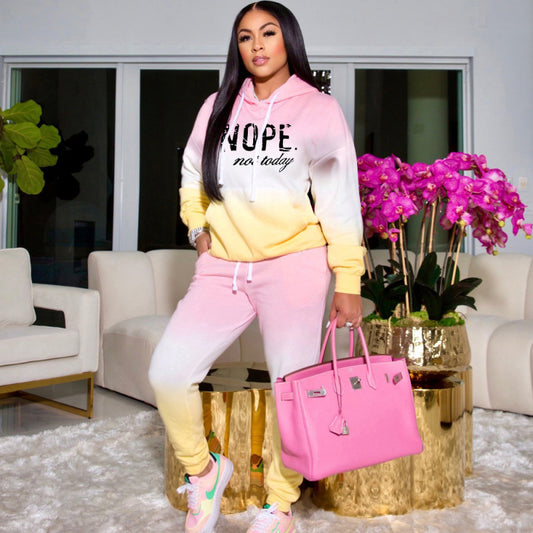 Conjunto deportivo de dos piezas para mujer, con capucha y pantalones casuales de manga larga y estampado de letras en degradado de color