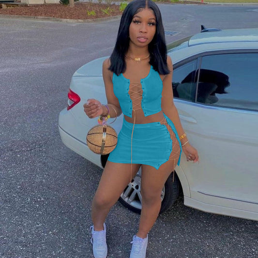 Women Fashion Casual Solid Color Hollow Mental Chain Strap Crop Top And Skirt Two Pieces Set