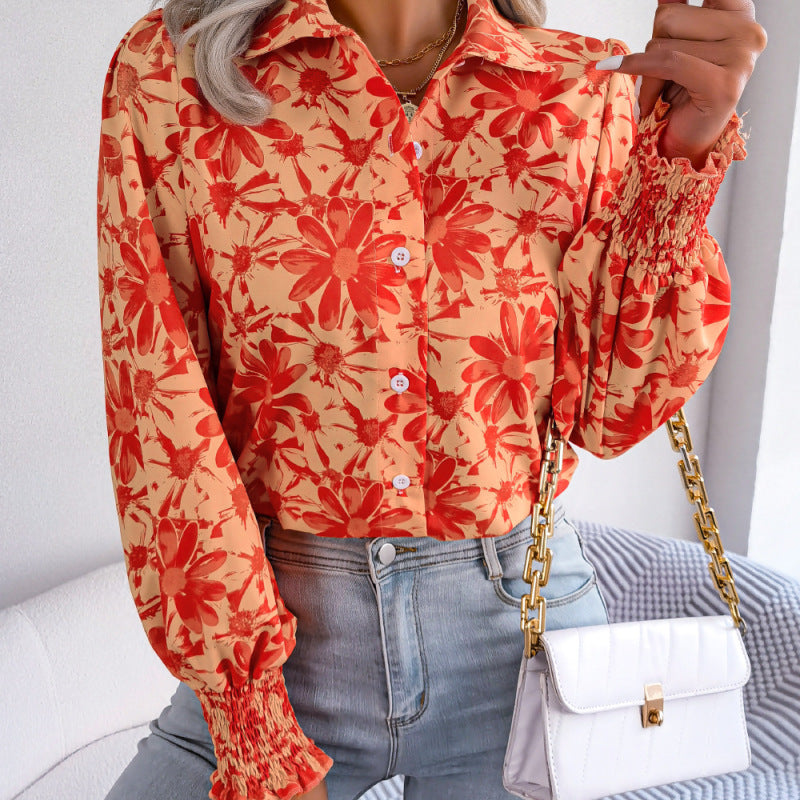 Blusa informal con solapa y estampado floral en bloques de color para mujer