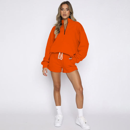 Conjunto informal de sudadera con capucha y pantalones cortos de manga larga con media cremallera y cuello alto de color liso para mujer