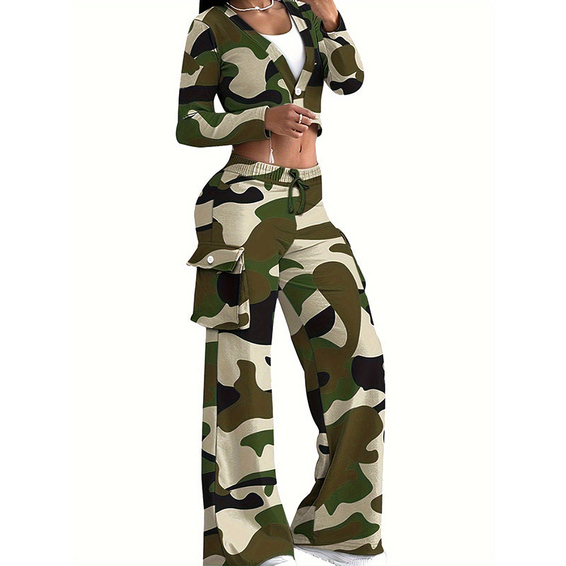 Conjunto de dos piezas de top corto de manga larga con estampado de camuflaje informal para mujer