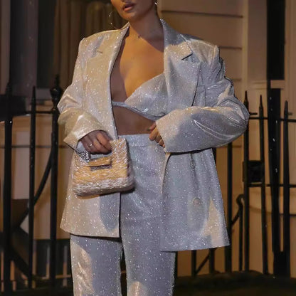 Conjunto de tres piezas de chaqueta y pantalones ajustados de manga larga con solapa y sujetador de alambre plateado informal para mujer
