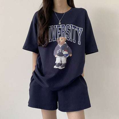 Conjunto deportivo informal de manga corta con cuello redondo y estampado de letras de oso de dibujos animados para mujer