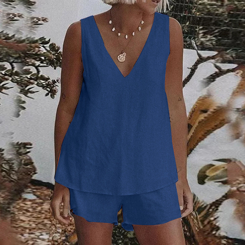 Plus Size Women Solid Color Simple Casual Vest Top And Elastic Waist Shorts Two-Piece Set