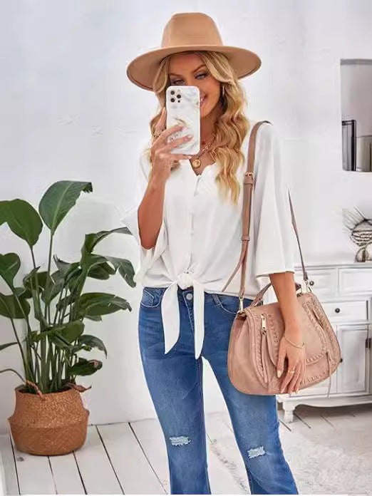 Blusa informal con cuello en V, botones y cordones para mujer