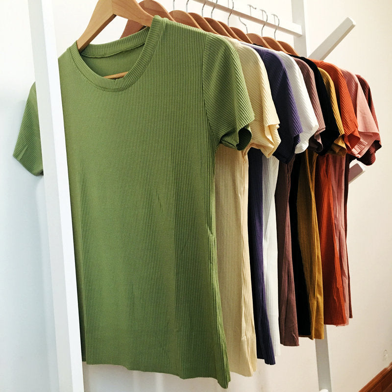 Camiseta informal de verano para mujer, de color liso, con cuello redondo y manga corta en blanco