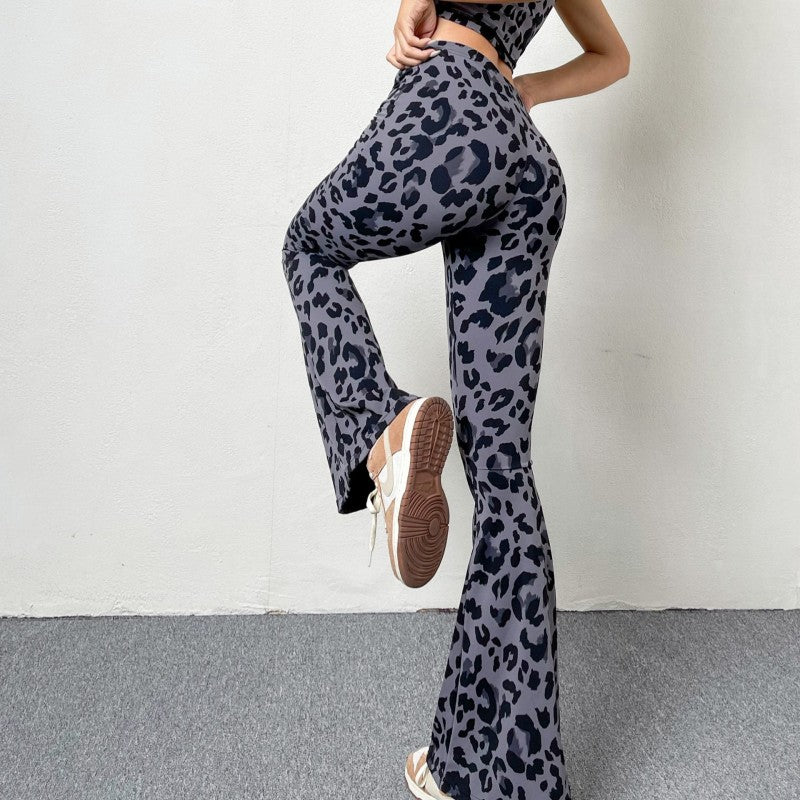 Pantalones deportivos acampanados con estampado de leopardo para mujer