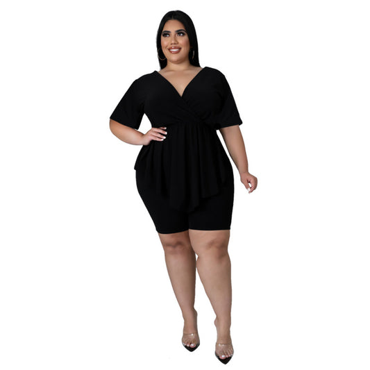 Conjunto informal de dos piezas con top y pantalones cortos de manga corta de color liso para mujer de talla grande