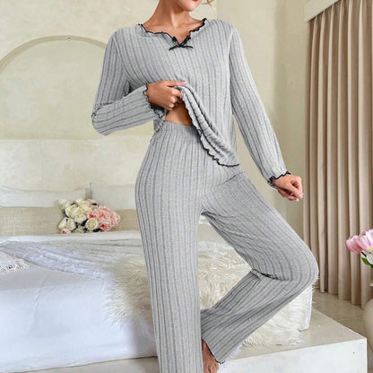 Conjunto de pijama largo de dos piezas con orejas de madera de color liso para mujer