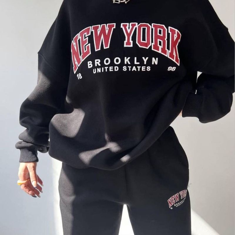 Conjunto de dos piezas de suéter y pantalones de manga larga de forro polar grueso con estampado de letras y nombre de ciudad para mujer, informal, de invierno