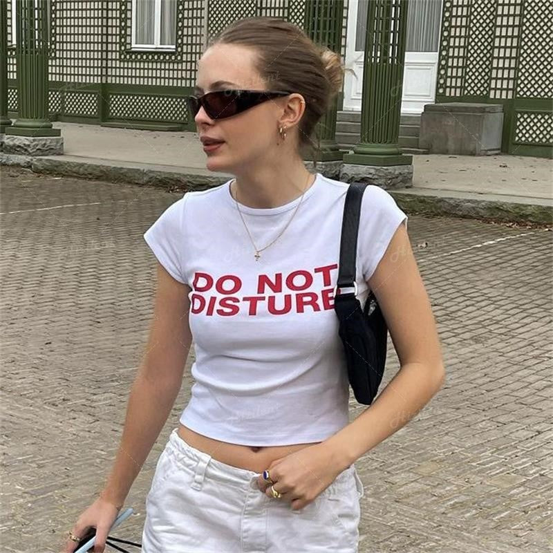 Camiseta corta informal de moda con estampado de letras para mujer