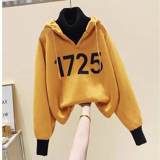 Sudadera con capucha de cuello alto y parches con estampado digital informal a la moda para mujer